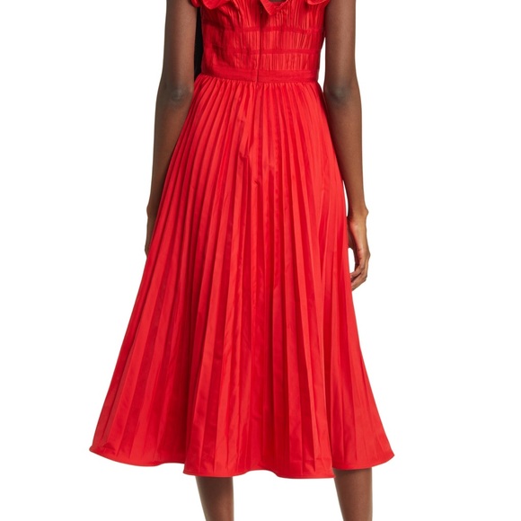 Moon River Strapless Pleated Midi Dress - Picture 3 of 6